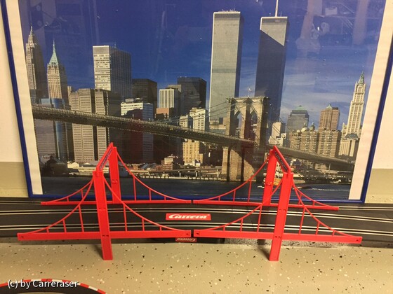Carrera Brücke mit Skyline von Manhattan